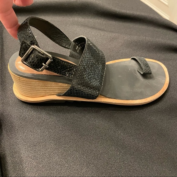 Jeffrey Campbell Black Wedge Sandals Size 8 1/2 NWOT - Picture 2 of 6